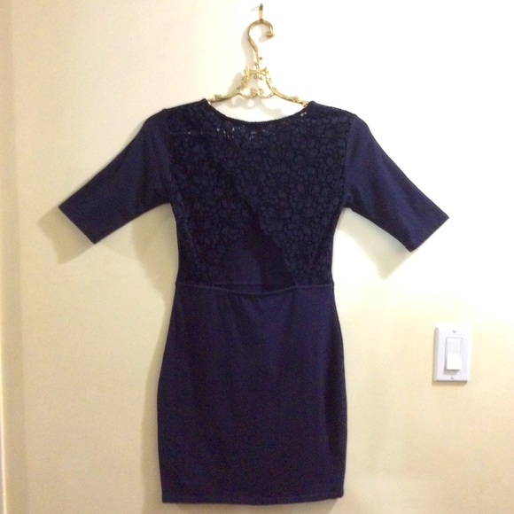 Talula (Aritzia) navy lace back dress - Picture 5 of 7